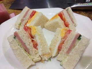 自制三明治，做法簡單的營養(yǎng)早餐，早上你想來一份嗎