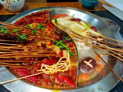 小吃技術(shù)培訓(xùn)班哪里好，火鍋串串香技術(shù)培訓(xùn)學(xué)校哪里好？