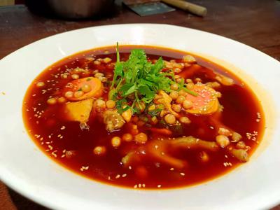 成都學(xué)冒菜哪家培訓(xùn)好？成都冒菜培訓(xùn)費用詳解